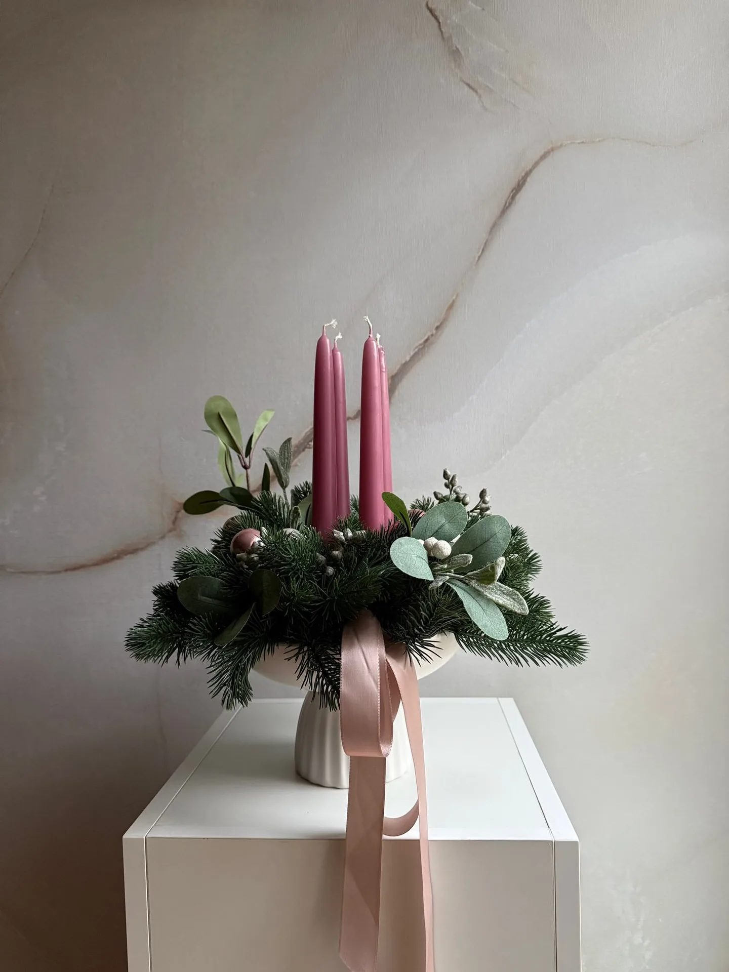 Dekorativni stol aranžman